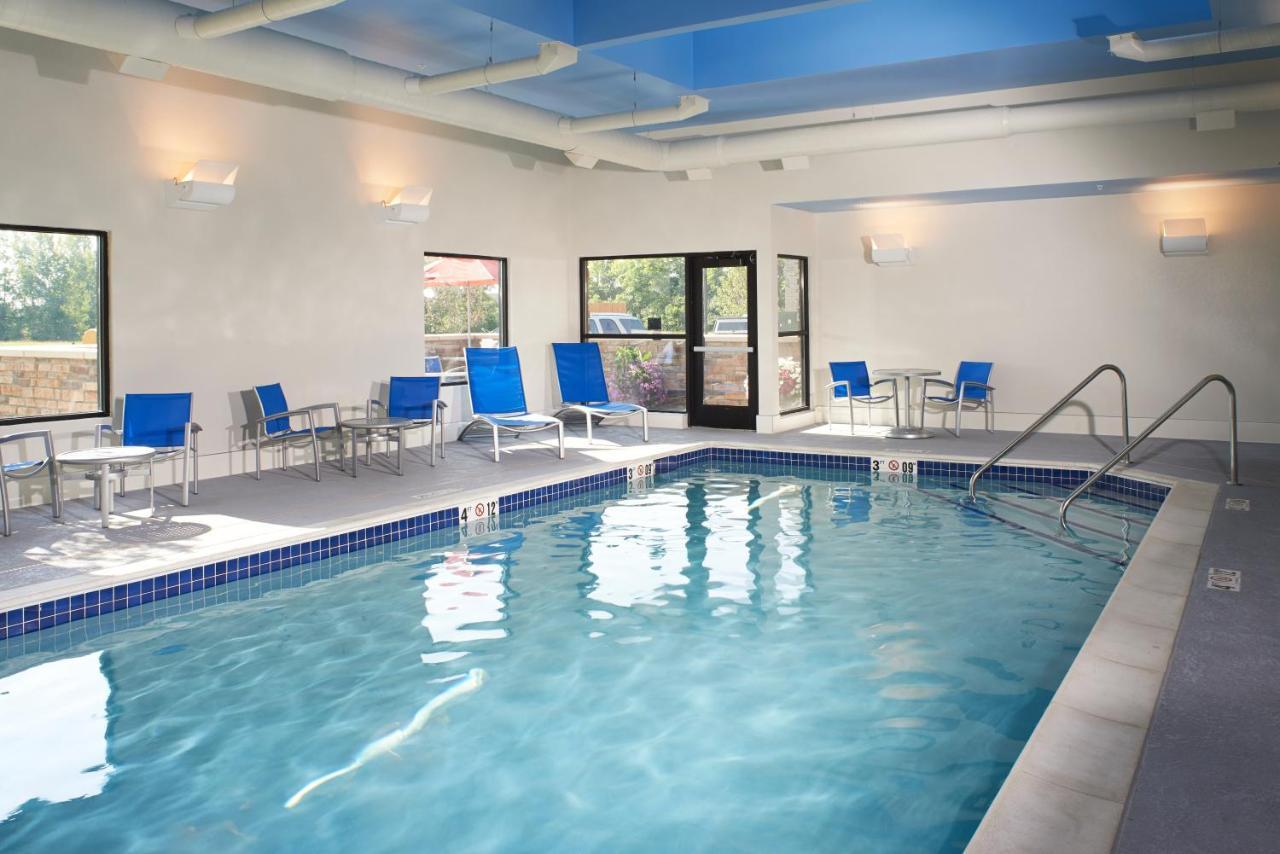 Towneplace Suites By Marriott Saginaw Esterno foto