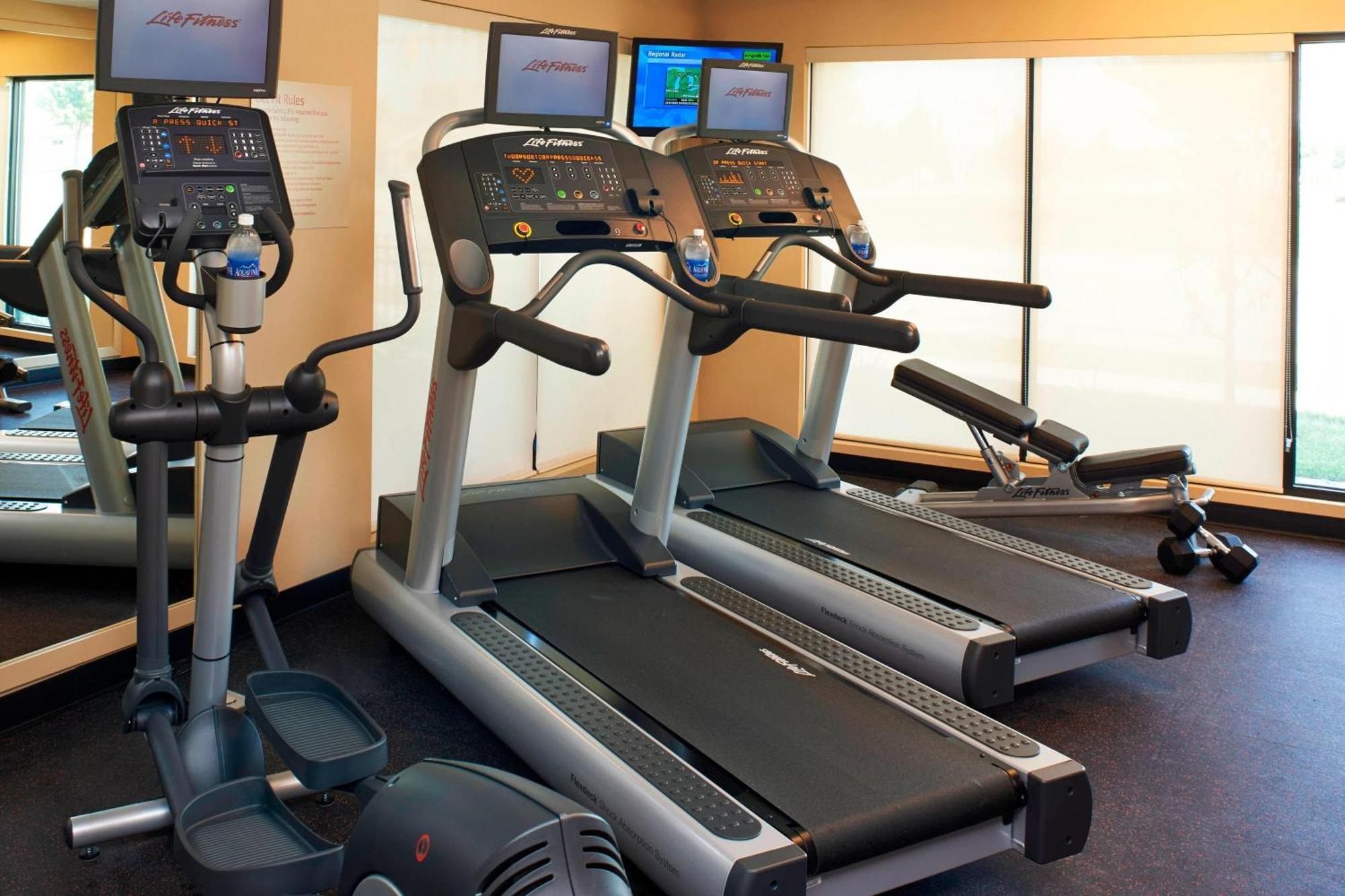 Towneplace Suites By Marriott Saginaw Esterno foto